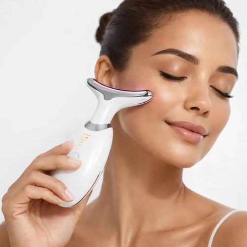 Massageador Facial Eletrico modelo utilizando para reduzir rugas e inchacos